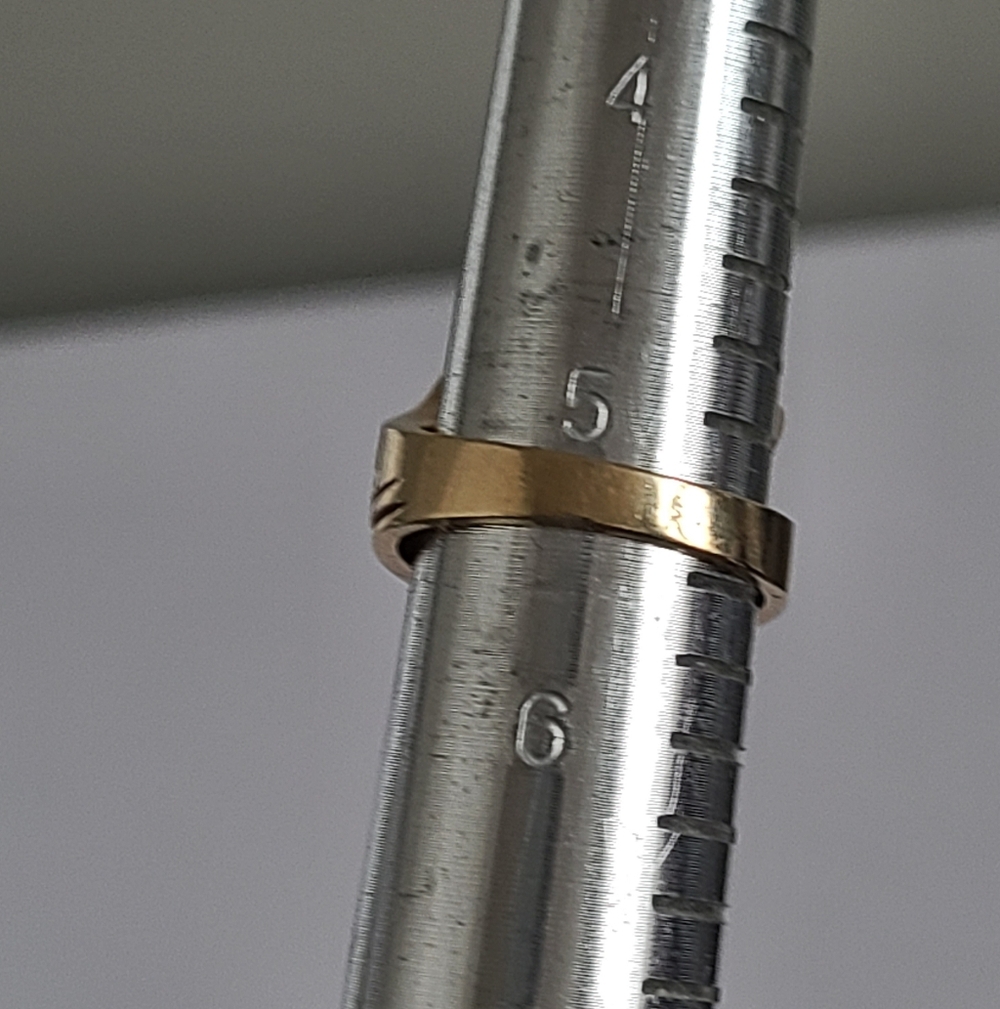 Vintage Bold Luxury 10K Gold Green Tourmaline Greco Roman Leaf Statement Ring - Picture 10 of 10